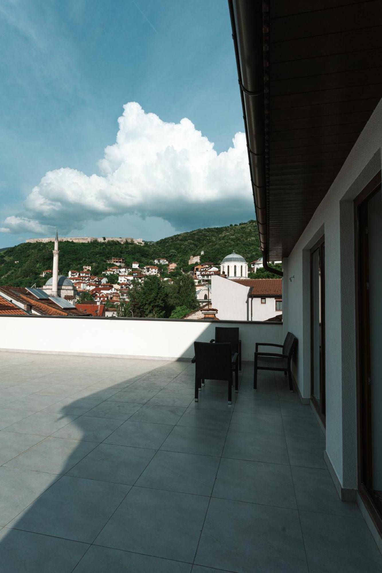 Hotel Centrum Prizren Extérieur photo